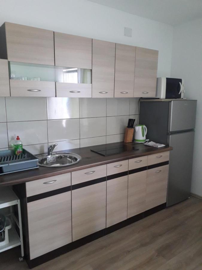 Apartmani Tomljenovic 센 외부 사진