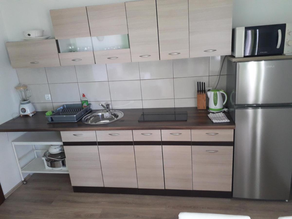 Apartmani Tomljenovic 센 외부 사진